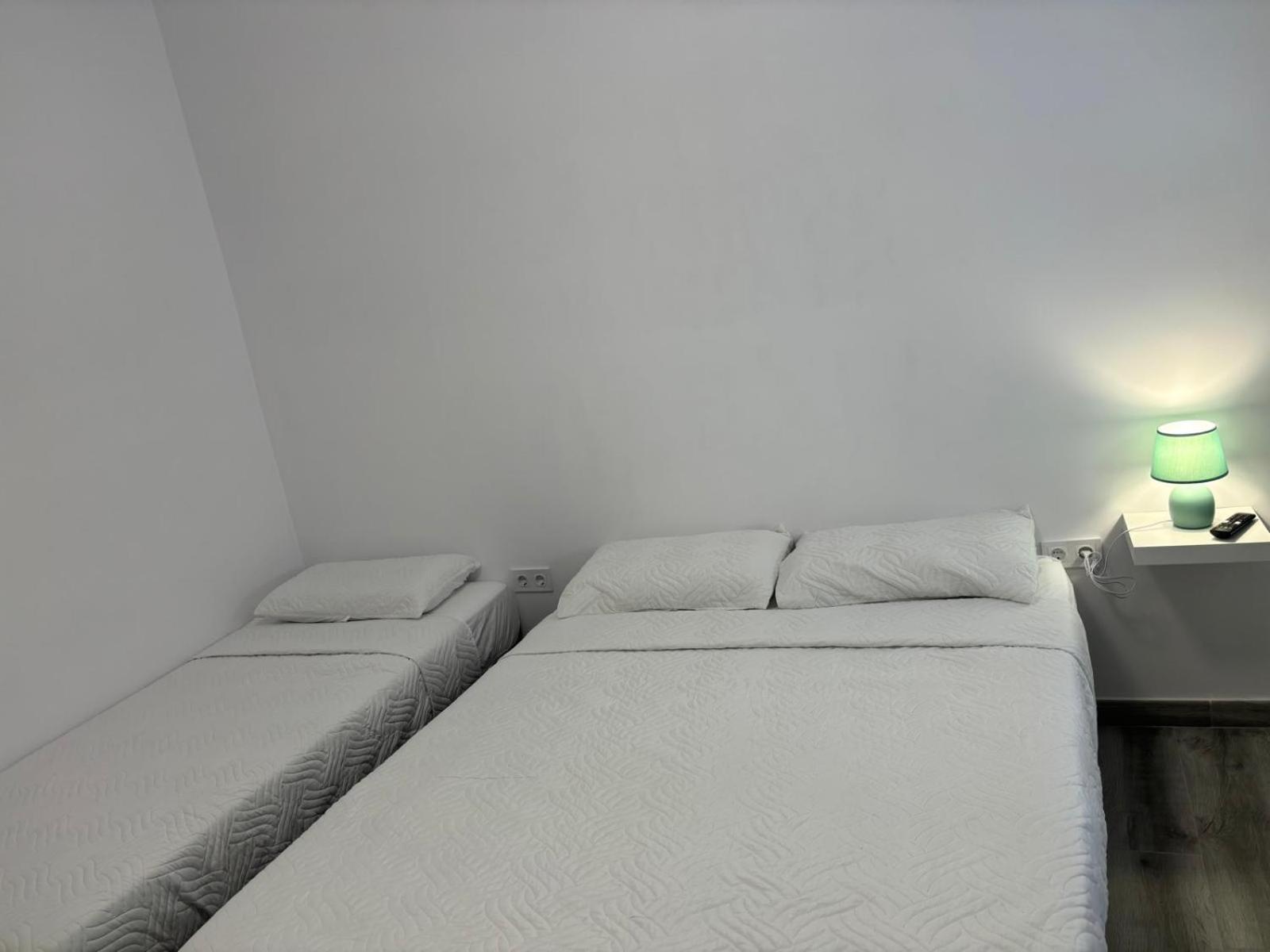 Alojamiento Canaima Malaga Exterior photo