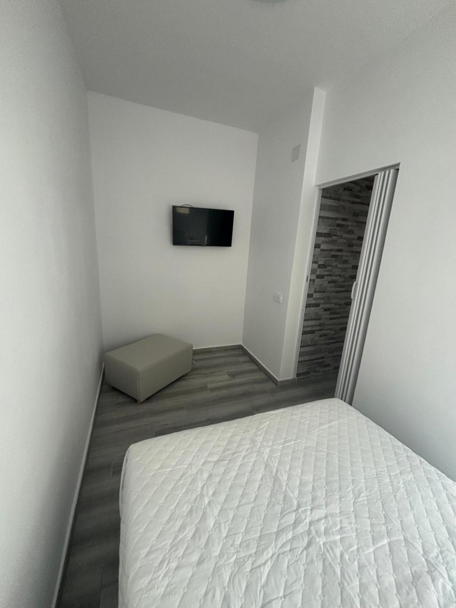 Alojamiento Canaima Malaga Exterior photo